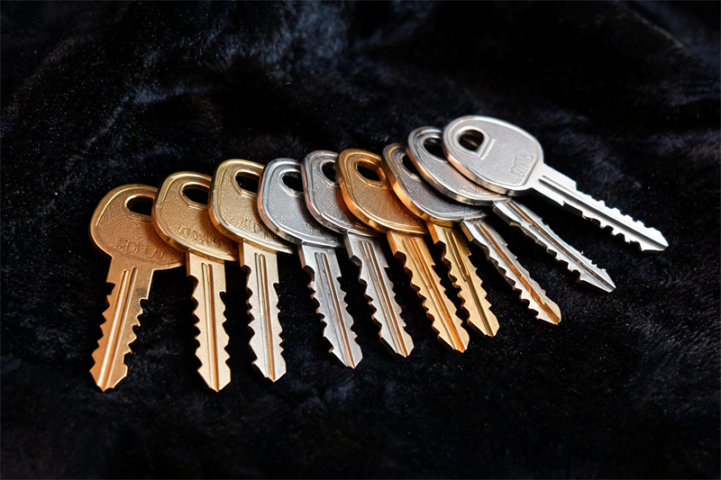 揭阳 钥匙断在锁孔里怎么办?老 locksmith 教你3招自救不求人